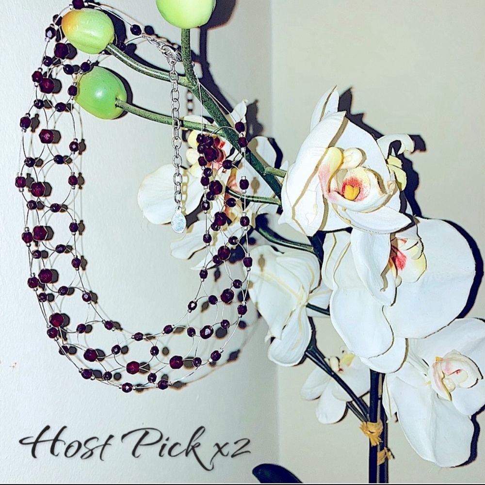 HPx2🌹Gorgeous vintage ruby red beaded choker ~ Handmade ~ Rare ~ Discontinued